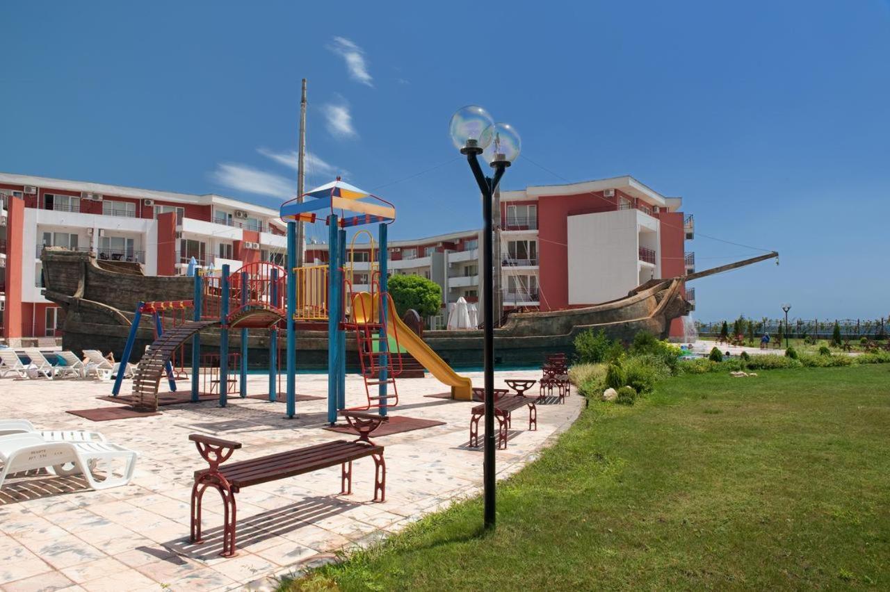 Privilege Fort Beach - Sea Viev Premium Apartments Elenite Exterior foto